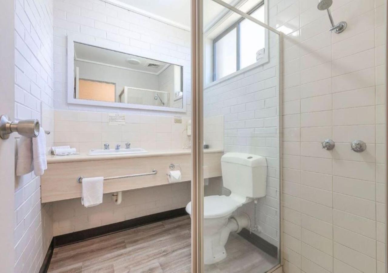 Burwood East Motel Экстерьер фото