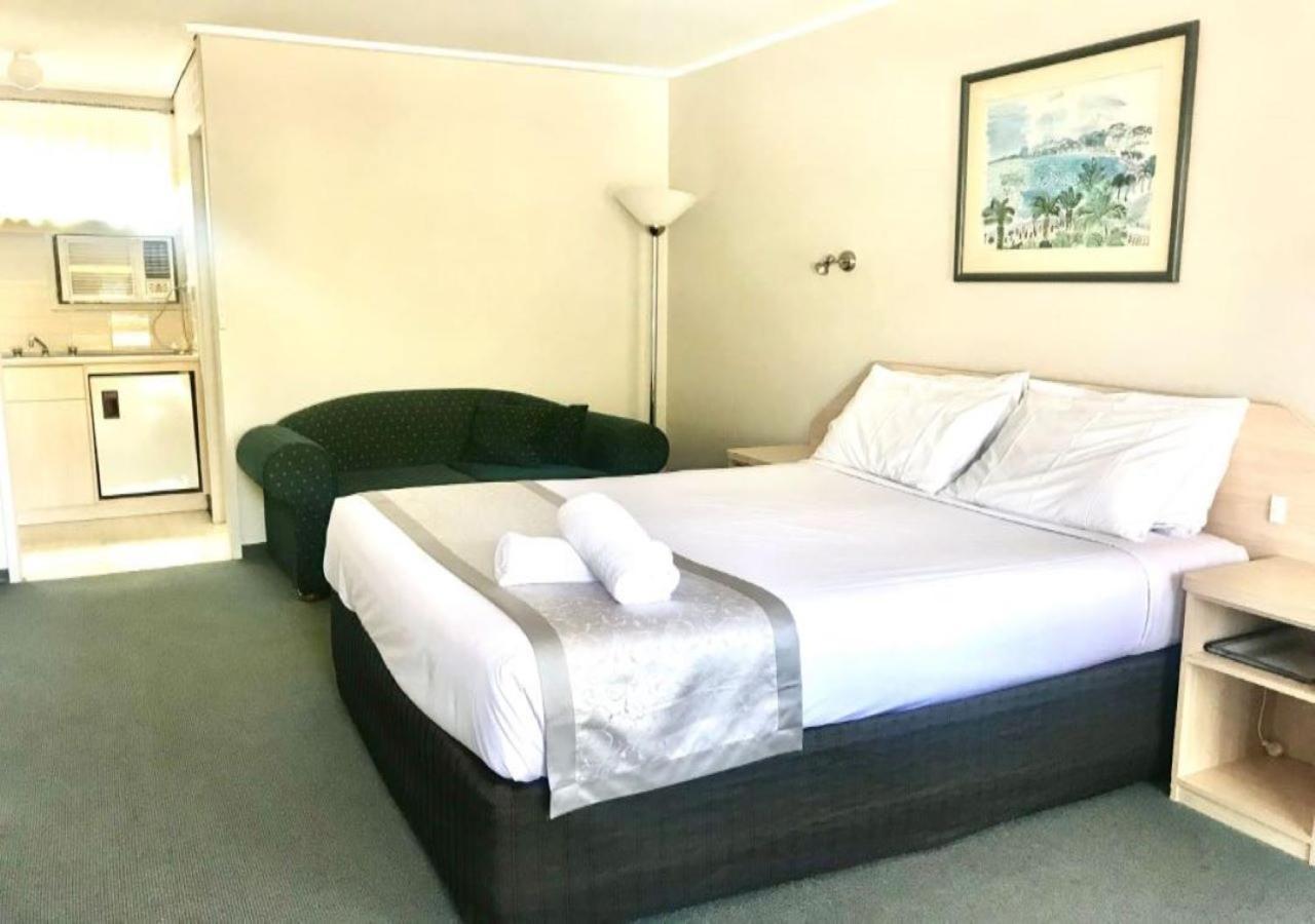 Burwood East Motel Экстерьер фото